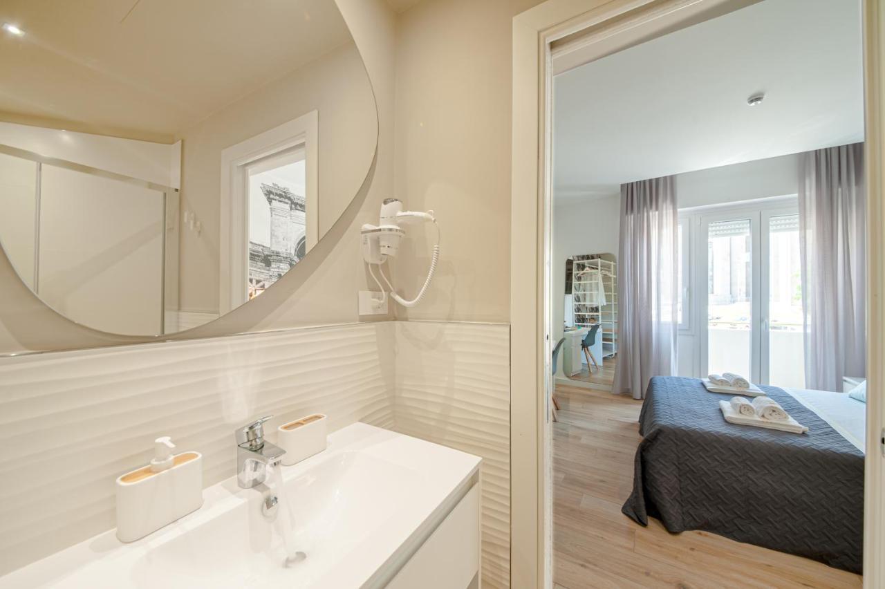 Eleonore Elegant Room Suite Cagliari Luaran gambar